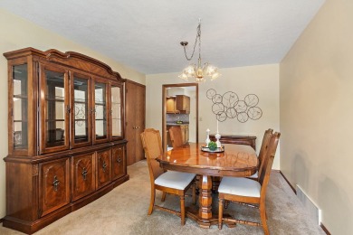IN RECEIPT OF MULTIPLE OFFERS. SELLERS REQUEST SUBMISSION on Buena Vista Golf Course in Illinois - for sale on GolfHomes.com, golf home, golf lot