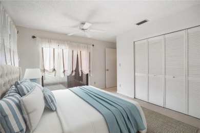 One or more photo(s) has been virtually staged. Discover easy on Mainlands Golf Club in Florida - for sale on GolfHomes.com, golf home, golf lot