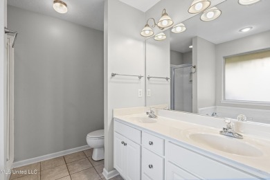 This well-maintained 1,780 square foot home is located in the on Wedgewood Golfers Club in Mississippi - for sale on GolfHomes.com, golf home, golf lot