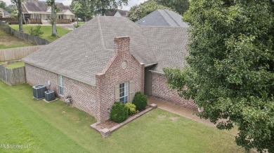This well-maintained 1,780 square foot home is located in the on Wedgewood Golfers Club in Mississippi - for sale on GolfHomes.com, golf home, golf lot