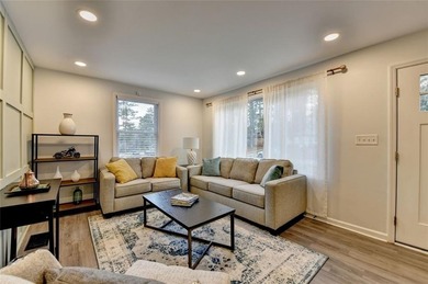 Amazing opportunity in East Lake Terrace! This beautifully on East Lake Golf Club in Georgia - for sale on GolfHomes.com, golf home, golf lot