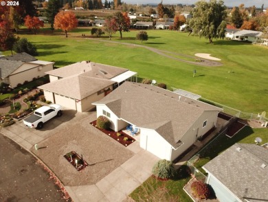 UPDATED....ON THE GOLF COURSE! 2 bed/2 bath home on the 5th tee on Senior Estates Golf and Country Club in Oregon - for sale on GolfHomes.com, golf home, golf lot