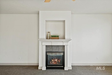 Beautifully maintained single-level home in a desirable Nampa on Ridgecrest Golf Course in Idaho - for sale on GolfHomes.com, golf home, golf lot