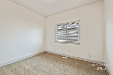 Beautifully maintained single-level home in a desirable Nampa on Ridgecrest Golf Course in ID - for sale on GolfHomes.com, golf home, golf lot