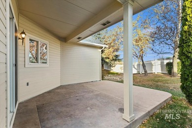 Beautifully maintained single-level home in a desirable Nampa on Ridgecrest Golf Course in ID - for sale on GolfHomes.com, golf home, golf lot