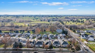 Beautifully maintained single-level home in a desirable Nampa on Ridgecrest Golf Course in ID - for sale on GolfHomes.com, golf home, golf lot