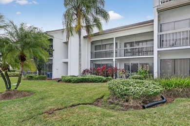 Beautiful 2 Bedroom, 2 Bathroom 1st Floor Condo Overlooking the on Meadowood Golf and Tennis Club in Florida - for sale on GolfHomes.com, golf home, golf lot
