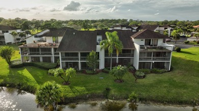 Beautiful 2 Bedroom, 2 Bathroom 1st Floor Condo Overlooking the on Meadowood Golf and Tennis Club in Florida - for sale on GolfHomes.com, golf home, golf lot