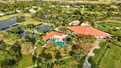 Beautiful 2 Bedroom, 2 Bathroom 1st Floor Condo Overlooking the on Meadowood Golf and Tennis Club in Florida - for sale on GolfHomes.com, golf home, golf lot