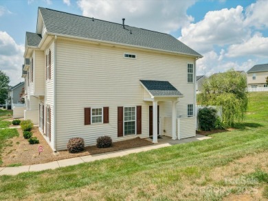 Spacious 2-bedroom, 2.5-bath end-unit townhouse. The inviting on Charles T. Myers Golf Course in North Carolina - for sale on GolfHomes.com, golf home, golf lot
