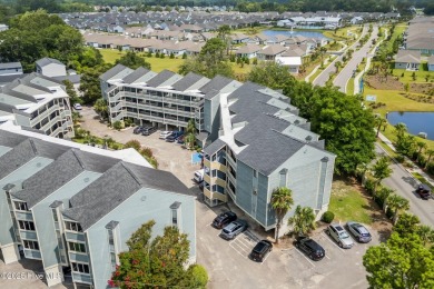 This beautifully maintained, open-concept condo is a must-see! on Possum Trot Golf Course in South Carolina - for sale on GolfHomes.com, golf home, golf lot