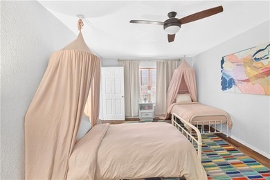 Welcome to this charming 2-bedroom, 2.5-bath low maintenance on Bella Vista Country Club - Berksdale in Arkansas - for sale on GolfHomes.com, golf home, golf lot