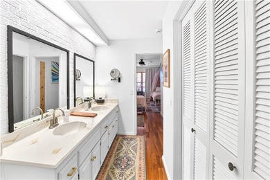 Welcome to this charming 2-bedroom, 2.5-bath low maintenance on Bella Vista Country Club - Berksdale in Arkansas - for sale on GolfHomes.com, golf home, golf lot