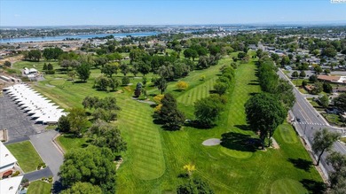 MLS# 290186 Nicely remodeled co-op a short walk away from Zintel on Tri-City Country Club in Washington - for sale on GolfHomes.com, golf home, golf lot