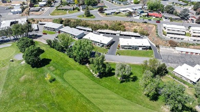 MLS# 290186 Nicely remodeled co-op a short walk away from Zintel on Tri-City Country Club in Washington - for sale on GolfHomes.com, golf home, golf lot