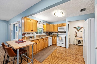 This immaculately maintained, end unit Extended Montgomery model on On Top of the World Golf Course in Florida - for sale on GolfHomes.com, golf home, golf lot