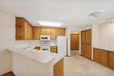 Welcome to easy, stair-free living in this beautiful 2-bedroom on Edinburgh USA in Minnesota - for sale on GolfHomes.com, golf home, golf lot