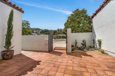 California Single-Level Hacienda - On El Niguel Golf Course
4 on El Niguel Country Club in California - for sale on GolfHomes.com, golf home, golf lot