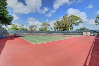 Welcome to this charming 2 bed 2 bath condo located on the top on Forest Oaks Golf Club in Florida - for sale on GolfHomes.com, golf home, golf lot