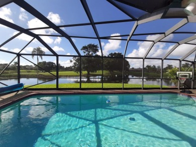 Purchase representative appreciated !Villa in a cul-de-sac on a on Boca Greens Country Club in Florida - for sale on GolfHomes.com, golf home, golf lot