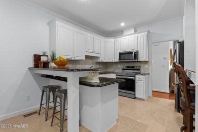 CHARMING SINGLE-LEVEL COTTAGE NEAR THE HEART OF PINEHURST!

 on Pinehurst Resort and Country Club in North Carolina - for sale on GolfHomes.com, golf home, golf lot