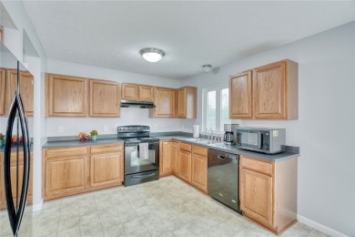 Welcome to this charming 1,479 SF Colonial in the desirable on Riverton Golf Club in New York - for sale on GolfHomes.com, golf home, golf lot