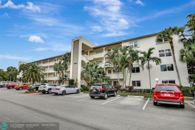 BACK ON THE MARKET!!! PRICE REDUCED AND HOA FEES LOWERED! HUGE on Wynmoor Golf Course in Florida - for sale on GolfHomes.com, golf home, golf lot