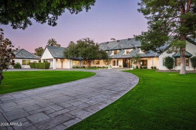 Stunning views of the golf course & Camelback Mtn from this on Arizona Biltmore Golf and Country Club in Arizona - for sale on GolfHomes.com, golf home, golf lot