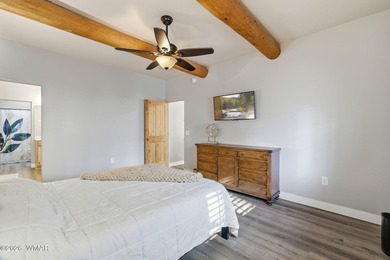 Updated townhome in the Pinetop Country Club area, offering an on Pinetop Lakes Country Club in Arizona - for sale on GolfHomes.com, golf home, golf lot