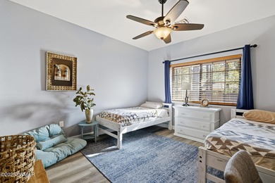 Updated townhome in the Pinetop Country Club area, offering an on Pinetop Lakes Country Club in Arizona - for sale on GolfHomes.com, golf home, golf lot