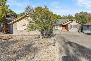 Built it 1997, this home features; 2,600 sq ft, 3 Bedrooms, 2 on Bella Vista Country Club - Scottsdale in Arkansas - for sale on GolfHomes.com, golf home, golf lot