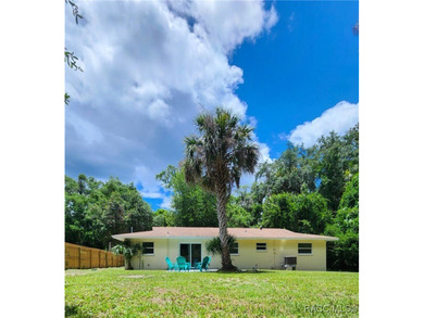 Seller is now offering a New Roof to be installed before closing on Plantation Inn and Golf Resort  in Florida - for sale on GolfHomes.com, golf home, golf lot