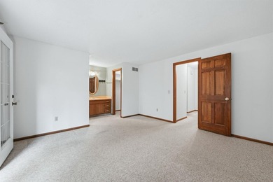 Opportunity awaits with this 2 bedroom, 2 full bath home full of on Arlington Park Association in Indiana - for sale on GolfHomes.com, golf home, golf lot