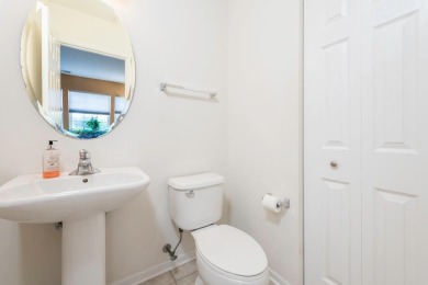 Immaculate 3 story 2-bedroom 2.2 bath Townhome Midlane club on Midlane Championship Golf Resort in Illinois - for sale on GolfHomes.com, golf home, golf lot