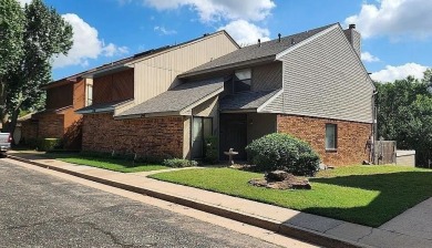 Beautifully remodeled 2-story townhome in the heart of Edmond! on KickingBird Golf Course in Oklahoma - for sale on GolfHomes.com, golf home, golf lot