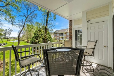 This 2 bedroom, 2 bathroom end-unit condo offers easy living on on Arrowhead Country Club in South Carolina - for sale on GolfHomes.com, golf home, golf lot