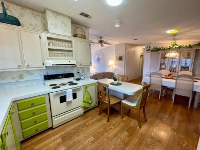 Very Well Maintained 1 Owner Home!! Very Large and Bright Open on Water Oak Country Club Estates in Florida - for sale on GolfHomes.com, golf home, golf lot