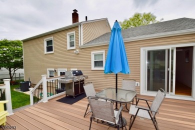 IMPRESSSIVE updated 3 bedroom, 1.1 bath BEAUTIFUL split situated on Baltusrol Golf Club in New Jersey - for sale on GolfHomes.com, golf home, golf lot