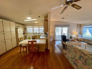 Very Well Maintained 1 Owner Home!! Very Large and Bright Open on Water Oak Country Club Estates in Florida - for sale on GolfHomes.com, golf home, golf lot