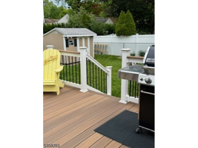 IMPRESSSIVE updated 3 bedroom, 1.1 bath BEAUTIFUL split situated on Baltusrol Golf Club in New Jersey - for sale on GolfHomes.com, golf home, golf lot