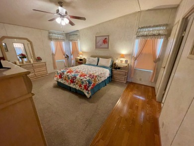 Very Well Maintained 1 Owner Home!! Very Large and Bright Open on Water Oak Country Club Estates in Florida - for sale on GolfHomes.com, golf home, golf lot