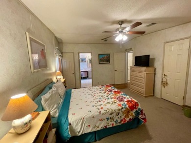 Very Well Maintained 1 Owner Home!! Very Large and Bright Open on Water Oak Country Club Estates in Florida - for sale on GolfHomes.com, golf home, golf lot