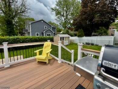 IMPRESSSIVE updated 3 bedroom, 1.1 bath BEAUTIFUL split situated on Baltusrol Golf Club in New Jersey - for sale on GolfHomes.com, golf home, golf lot