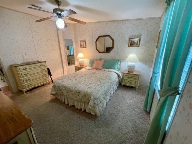 Very Well Maintained 1 Owner Home!! Very Large and Bright Open on Water Oak Country Club Estates in Florida - for sale on GolfHomes.com, golf home, golf lot