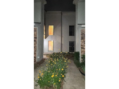 Beautifully updated townhome with golf course views in the heart on KickingBird Golf Course in Oklahoma - for sale on GolfHomes.com, golf home, golf lot
