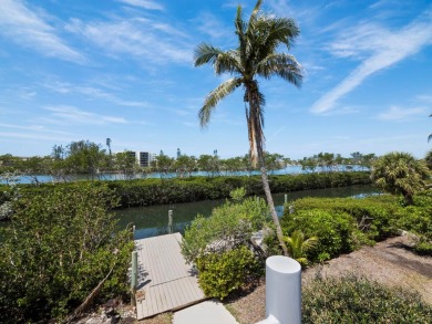 Under contract-accepting backup offers. An ideal waterfront on Longboat Key Golf Club Resort in Florida - for sale on GolfHomes.com, golf home, golf lot
