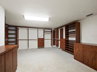 Under contract-accepting backup offers. An ideal waterfront on Longboat Key Golf Club Resort in Florida - for sale on GolfHomes.com, golf home, golf lot