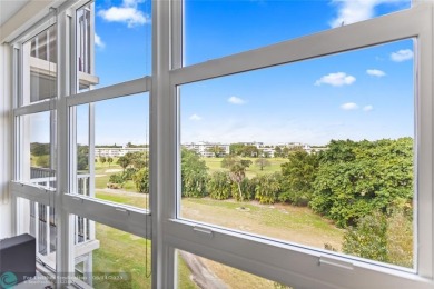 Escape the cold in style! This beautifully renovated 2BR/2BA on Palm-Aire Country Club and Resort - The Oaks in Florida - for sale on GolfHomes.com, golf home, golf lot