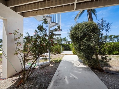 Under contract-accepting backup offers. An ideal waterfront on Longboat Key Golf Club Resort in Florida - for sale on GolfHomes.com, golf home, golf lot
