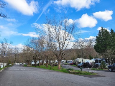 This amenity packed vacation resort is nestled in the Great on Bent Creek Golf Course in Tennessee - for sale on GolfHomes.com, golf home, golf lot